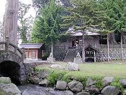 歴史ある切久保諏訪神社